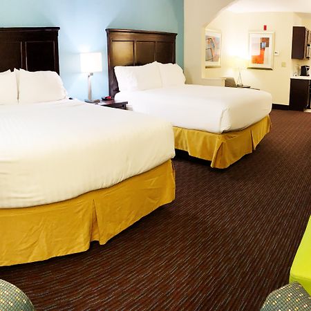 Holiday Inn Express Hotel & Suites Gainesville By Ihg Exterior foto